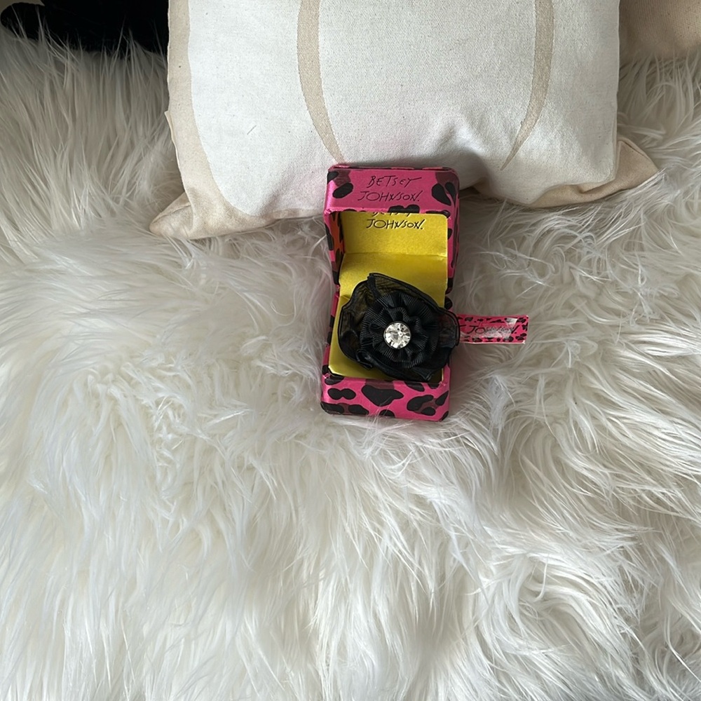 Betsy Johnson Ring